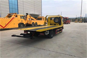 连城非事故拖车